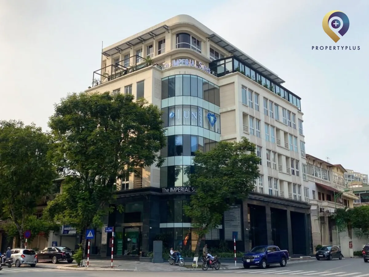 Toàn cảnh tòa nhà Imperial Suites tại 71 Vạn Phúc, Ba Đình.